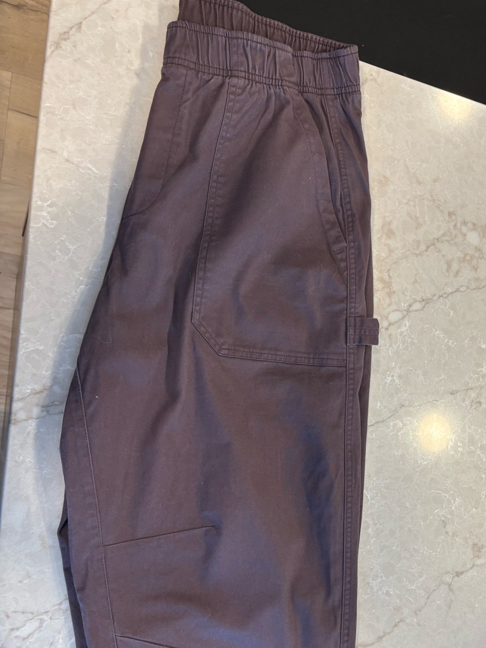 Old Navy Women’s Cargo Ankle Pants in gray- purple - Picture 4 of 5